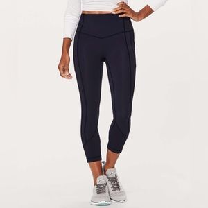 Lululemon All The Right Places crop - Navy Blue